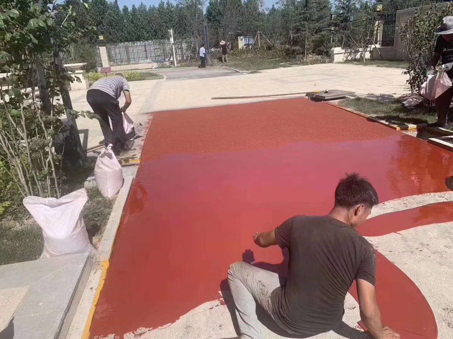 防滑地坪漆施工